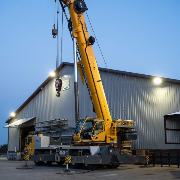 115 Ton Grove Crane